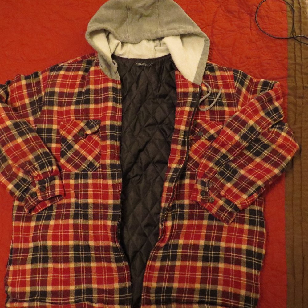 Two Chest Pocket Quilted Flannel Jacket with Hood and Two side Pockets